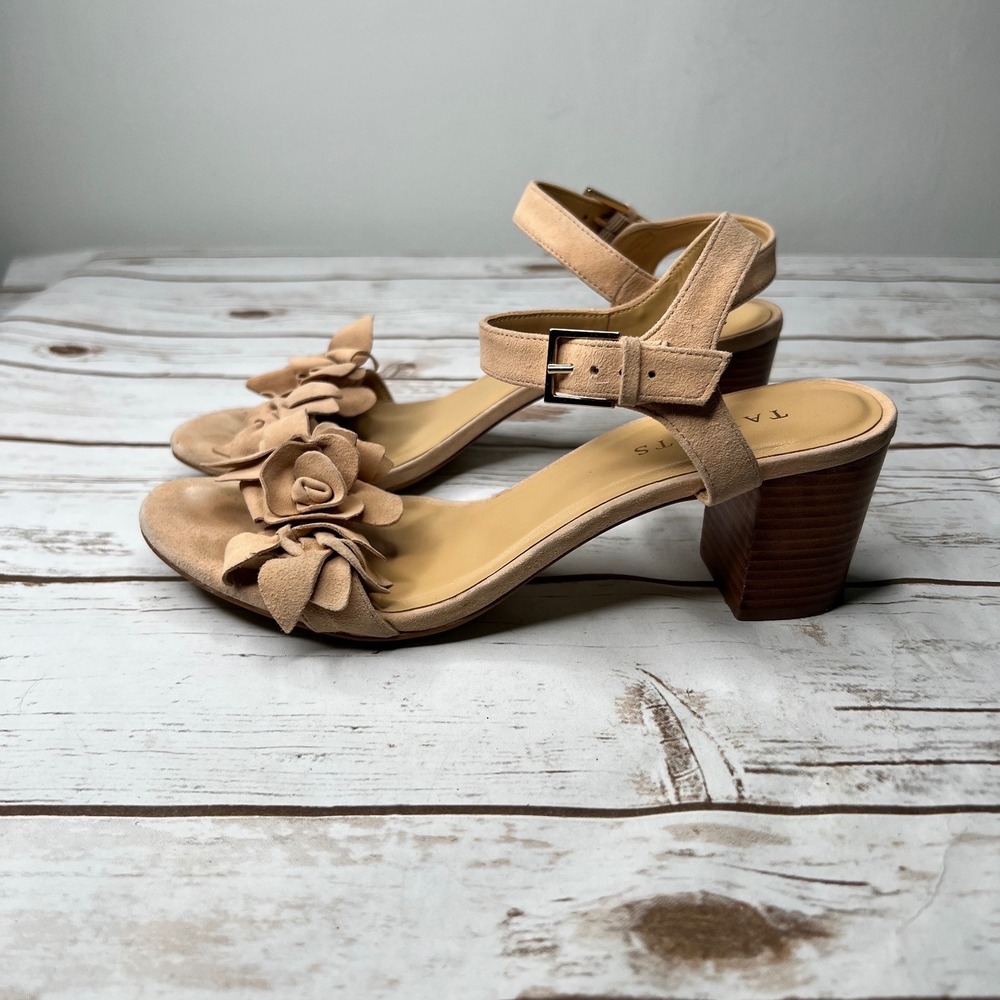 Talbots Sandals Beige Suede Floral Applique Block Heel 6.5M
